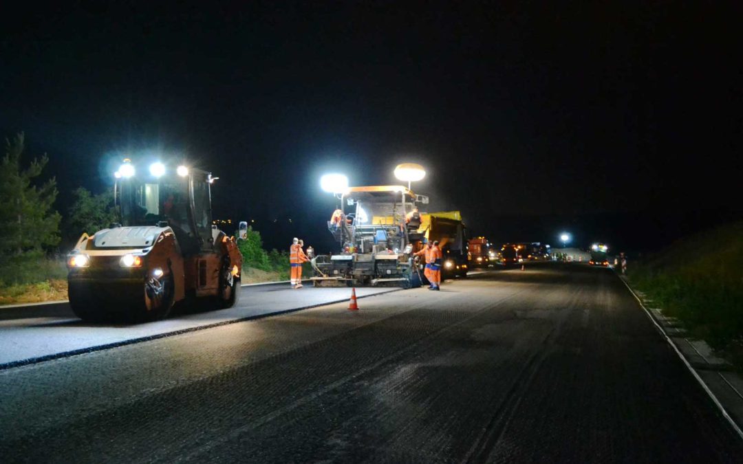 Un chantier au clair de lune