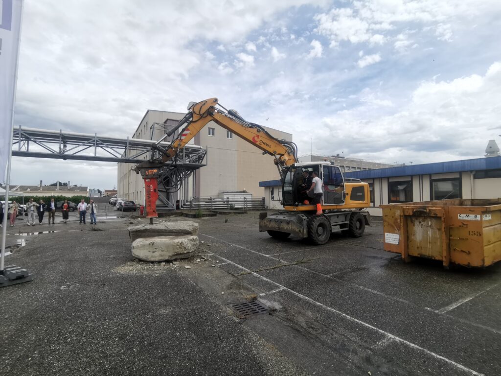 Lancement chantier plateforme multi flux la Poste Valence - Groupe Cheval